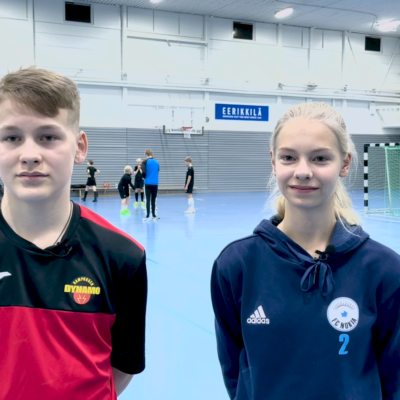 Iiro Väänänen ja Ella Leinonen futsalin yläkoululeiri 2022